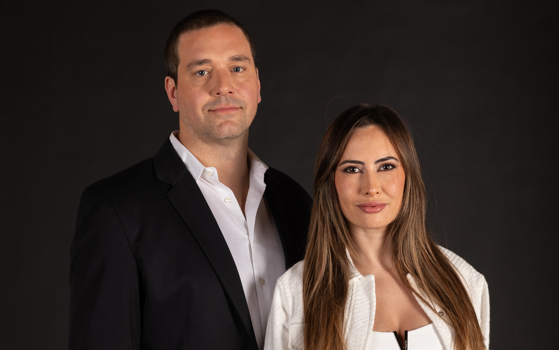 La Dra. Karina Sirka y el Dr. Daniel Muzzollini, equipo médico del programa